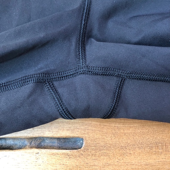 Lululemon Stop At Nothing Crop Black Luxtreme - Picture 13 of 16